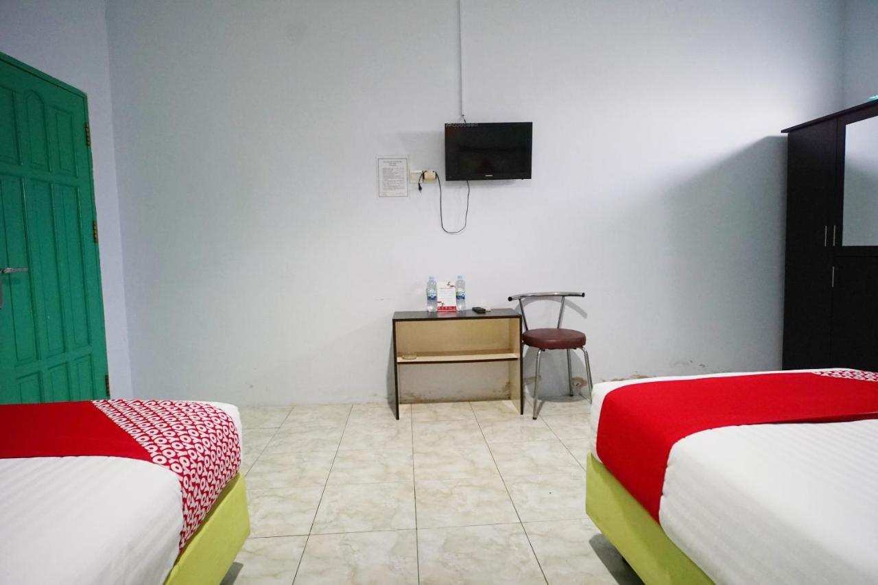 Super Oyo 754 Nur Aziziah Guest House Syariah Баликпапан Экстерьер фото