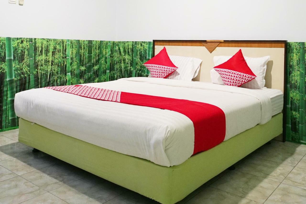 Super Oyo 754 Nur Aziziah Guest House Syariah Баликпапан Экстерьер фото